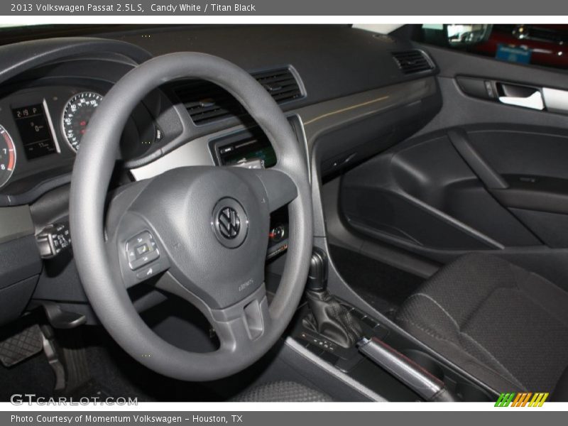 Candy White / Titan Black 2013 Volkswagen Passat 2.5L S