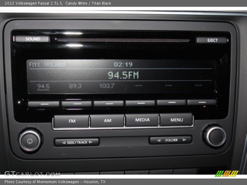 Candy White / Titan Black 2013 Volkswagen Passat 2.5L S
