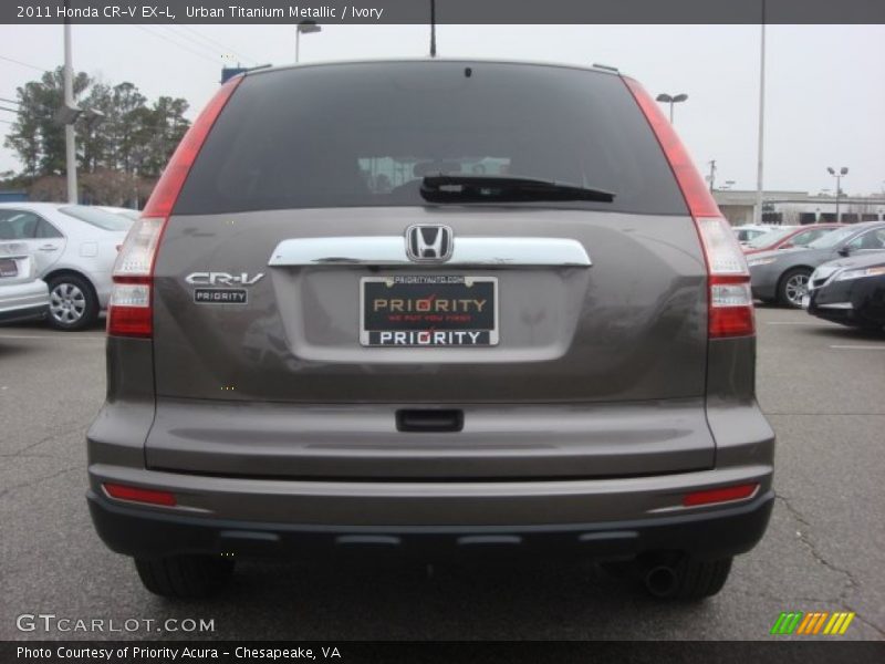 Urban Titanium Metallic / Ivory 2011 Honda CR-V EX-L