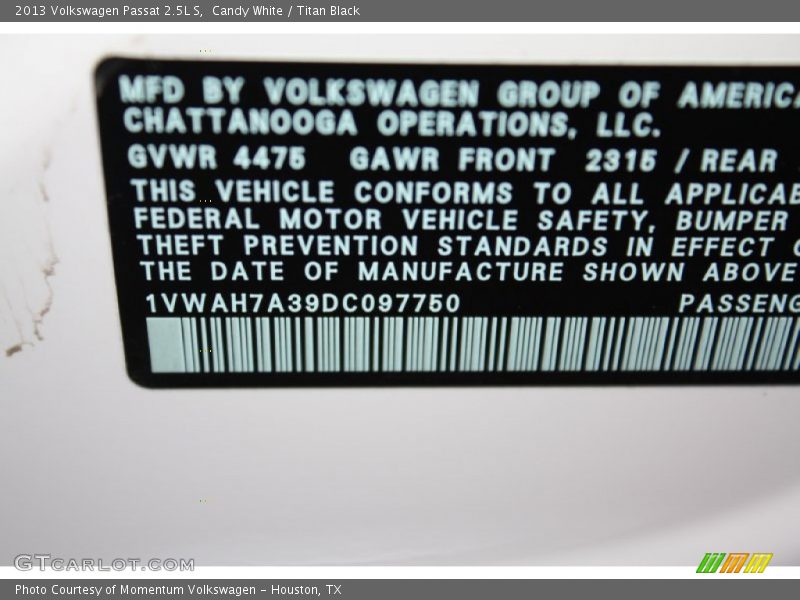 Candy White / Titan Black 2013 Volkswagen Passat 2.5L S