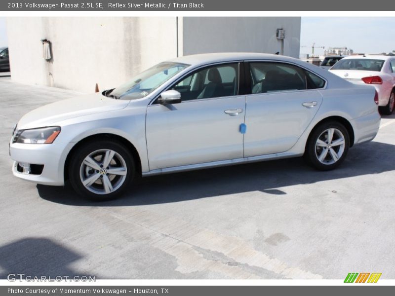 Reflex Silver Metallic / Titan Black 2013 Volkswagen Passat 2.5L SE
