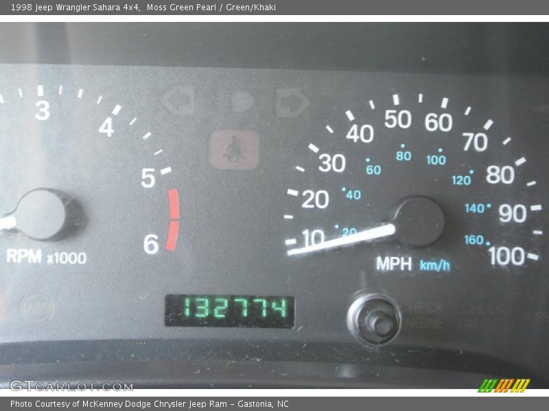 Moss Green Pearl / Green/Khaki 1998 Jeep Wrangler Sahara 4x4