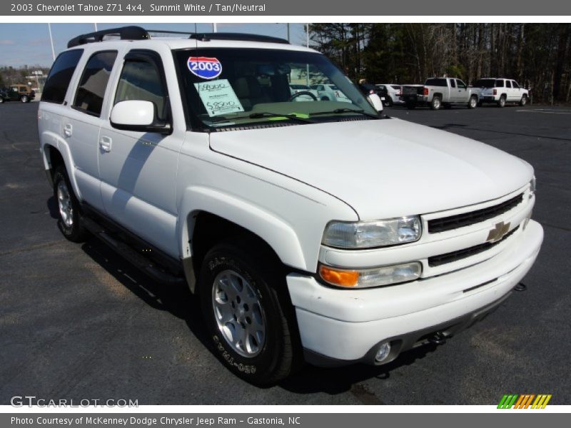 Front 3/4 View of 2003 Tahoe Z71 4x4