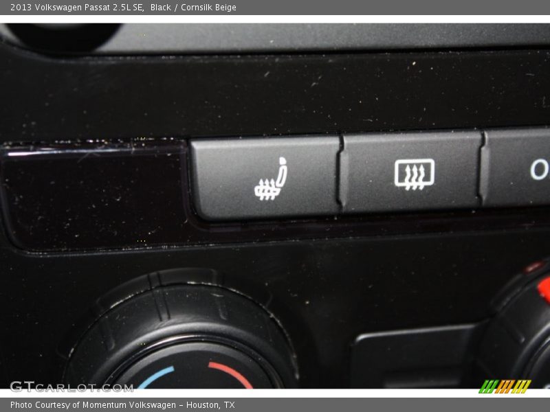 Black / Cornsilk Beige 2013 Volkswagen Passat 2.5L SE