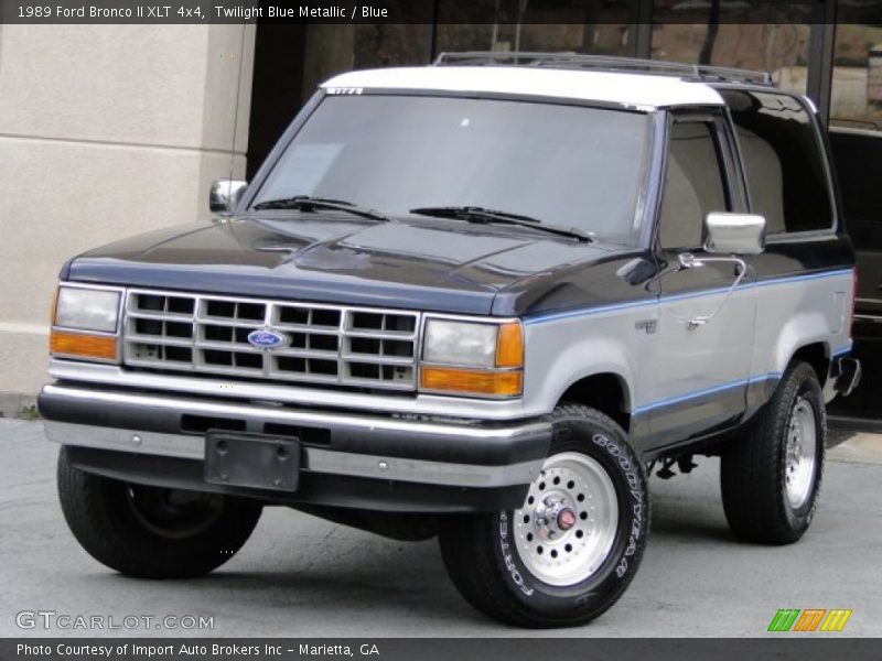 Front 3/4 View of 1989 Bronco II XLT 4x4