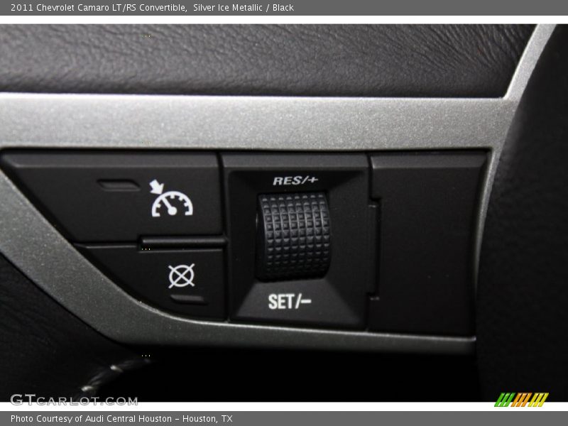Controls of 2011 Camaro LT/RS Convertible