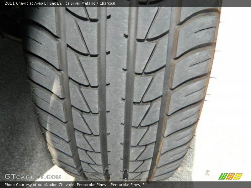 Ice Silver Metallic / Charcoal 2011 Chevrolet Aveo LT Sedan