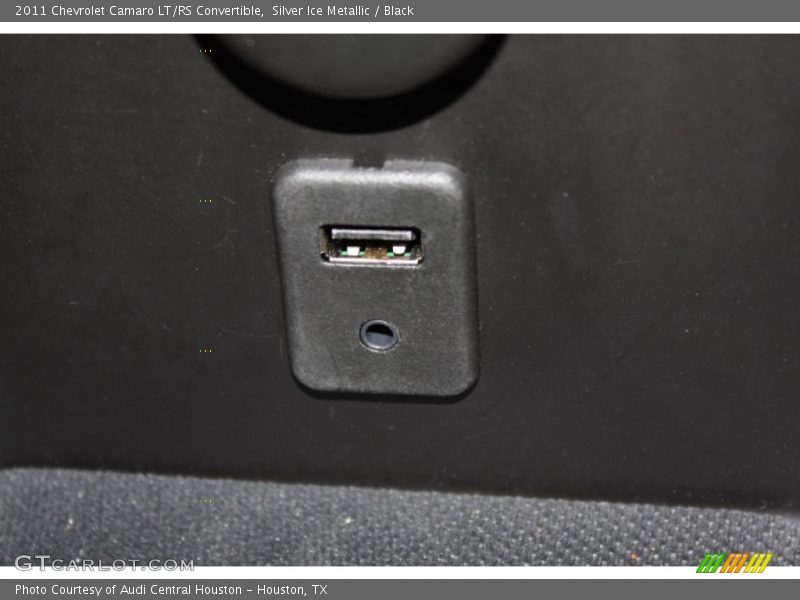 Silver Ice Metallic / Black 2011 Chevrolet Camaro LT/RS Convertible