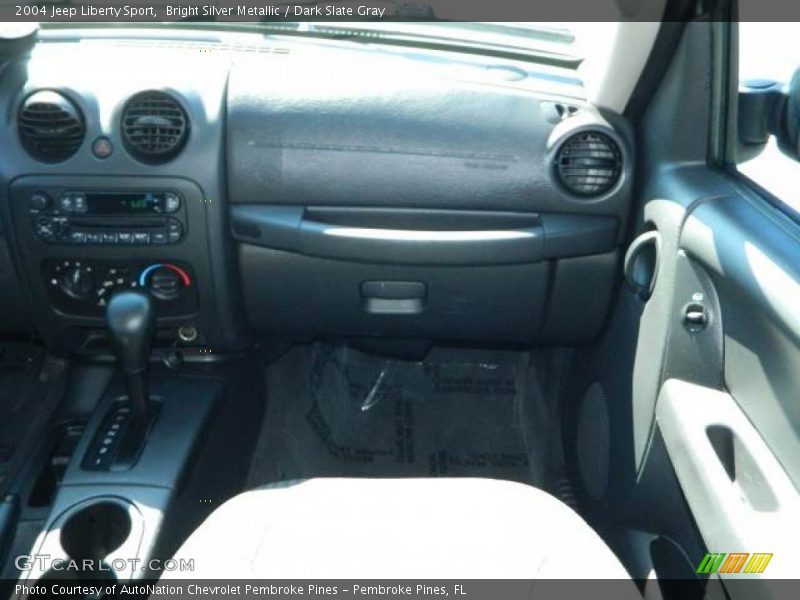 Bright Silver Metallic / Dark Slate Gray 2004 Jeep Liberty Sport