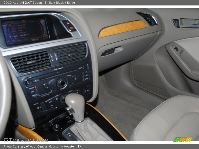 Brilliant Black / Beige 2010 Audi A4 2.0T Sedan