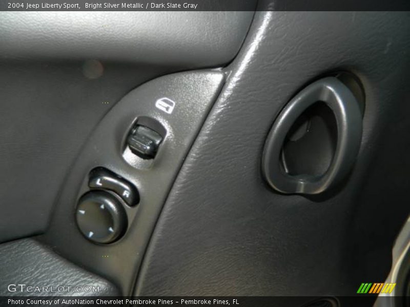 Bright Silver Metallic / Dark Slate Gray 2004 Jeep Liberty Sport