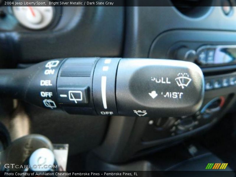 Bright Silver Metallic / Dark Slate Gray 2004 Jeep Liberty Sport