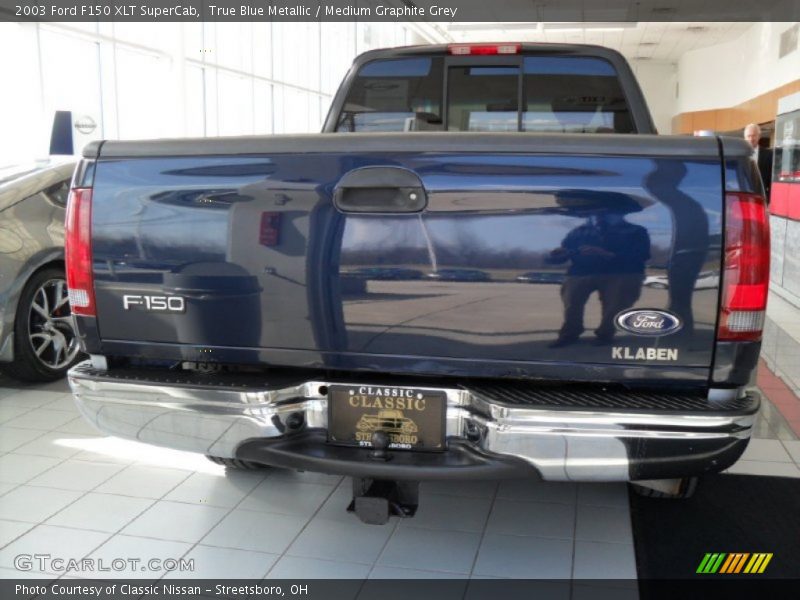 True Blue Metallic / Medium Graphite Grey 2003 Ford F150 XLT SuperCab