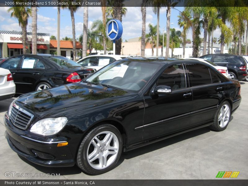 Front 3/4 View of 2006 S 500 Sedan