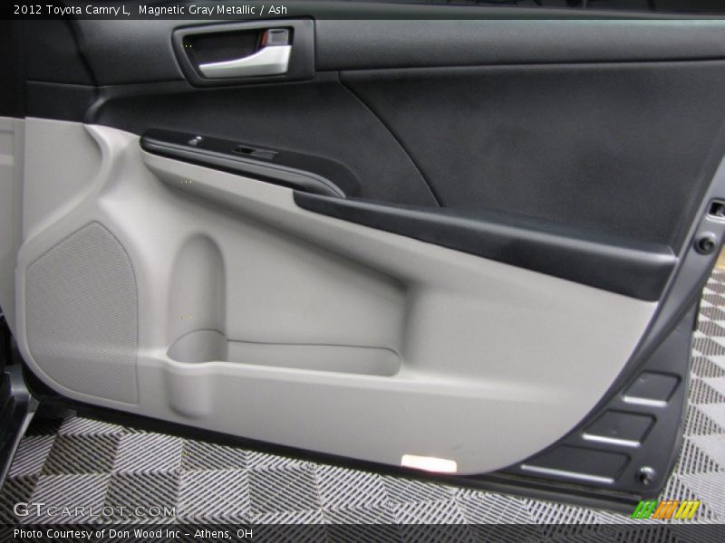 Magnetic Gray Metallic / Ash 2012 Toyota Camry L