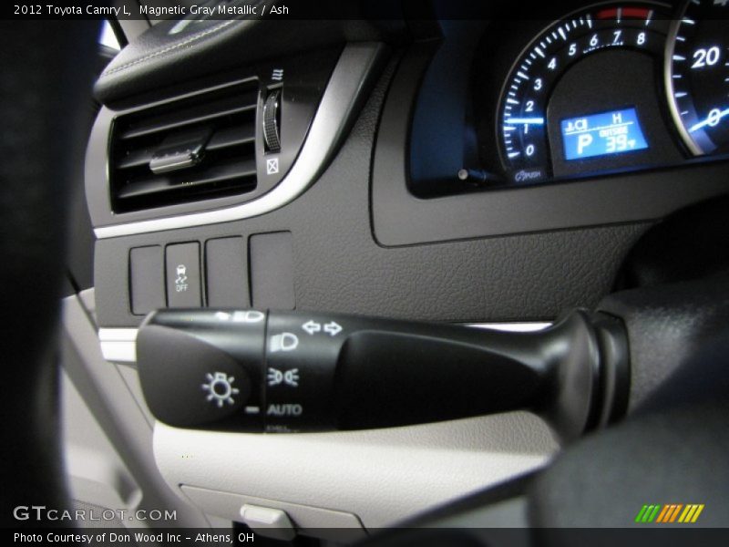 Magnetic Gray Metallic / Ash 2012 Toyota Camry L