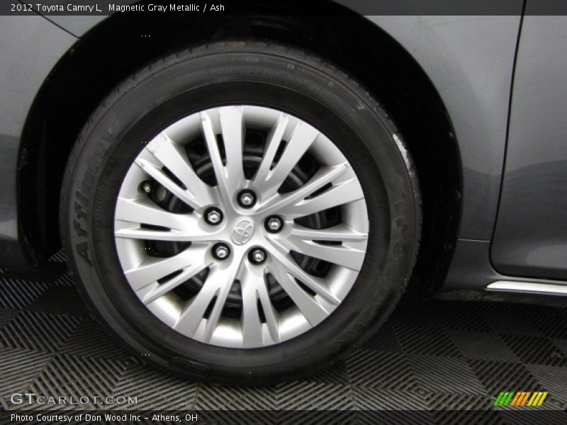 Magnetic Gray Metallic / Ash 2012 Toyota Camry L