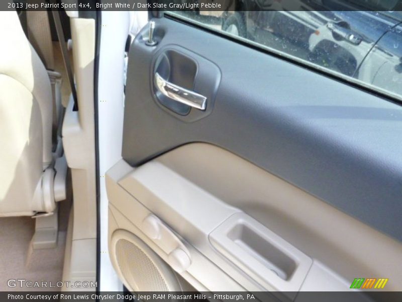 Bright White / Dark Slate Gray/Light Pebble 2013 Jeep Patriot Sport 4x4