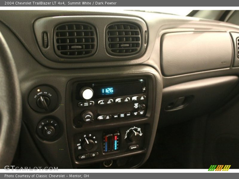 Summit White / Dark Pewter 2004 Chevrolet TrailBlazer LT 4x4