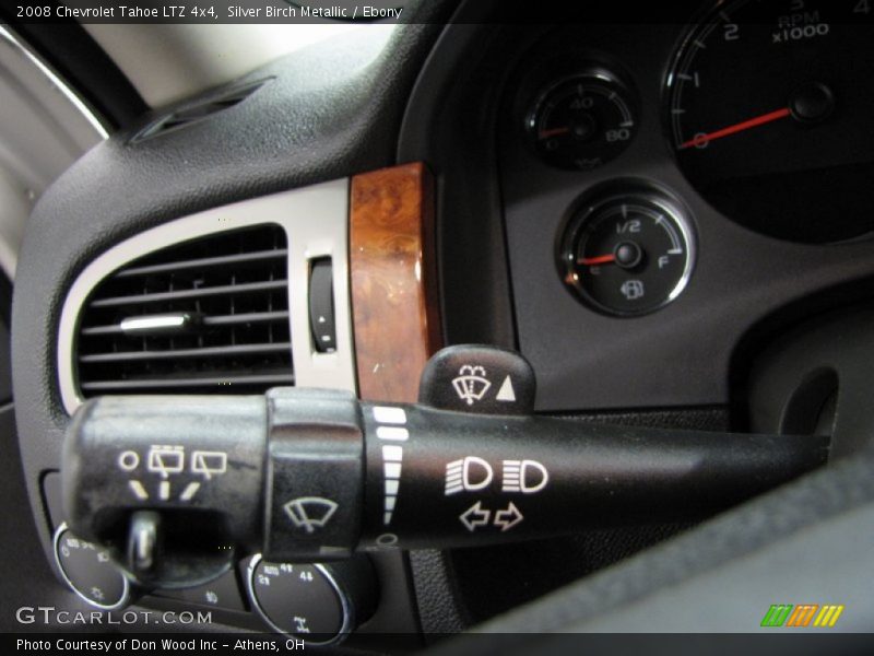 Controls of 2008 Tahoe LTZ 4x4