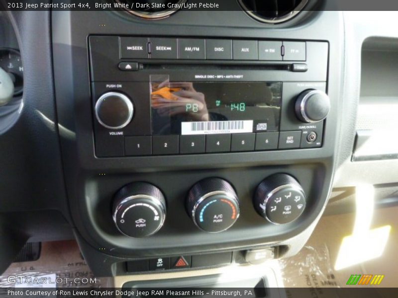 Bright White / Dark Slate Gray/Light Pebble 2013 Jeep Patriot Sport 4x4