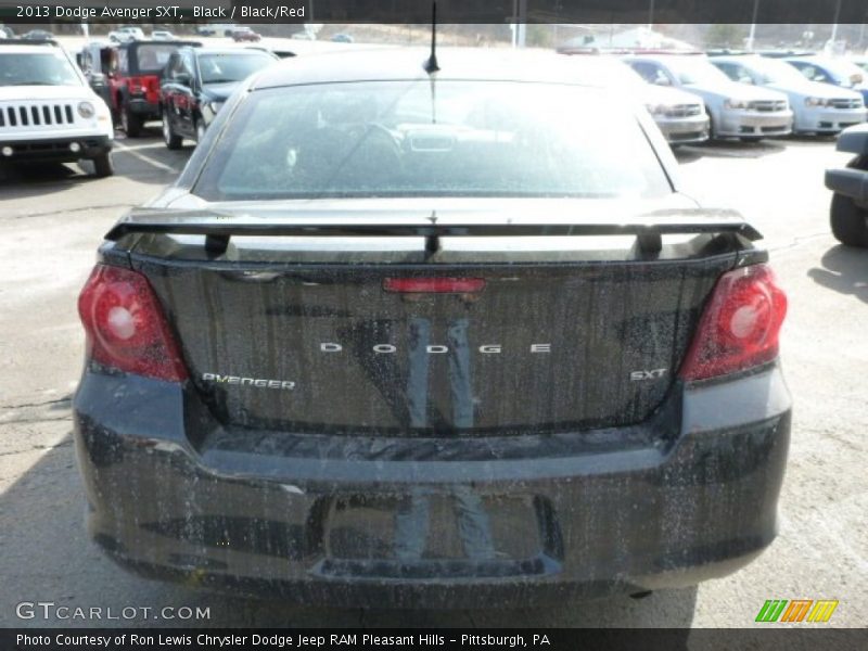 Black / Black/Red 2013 Dodge Avenger SXT