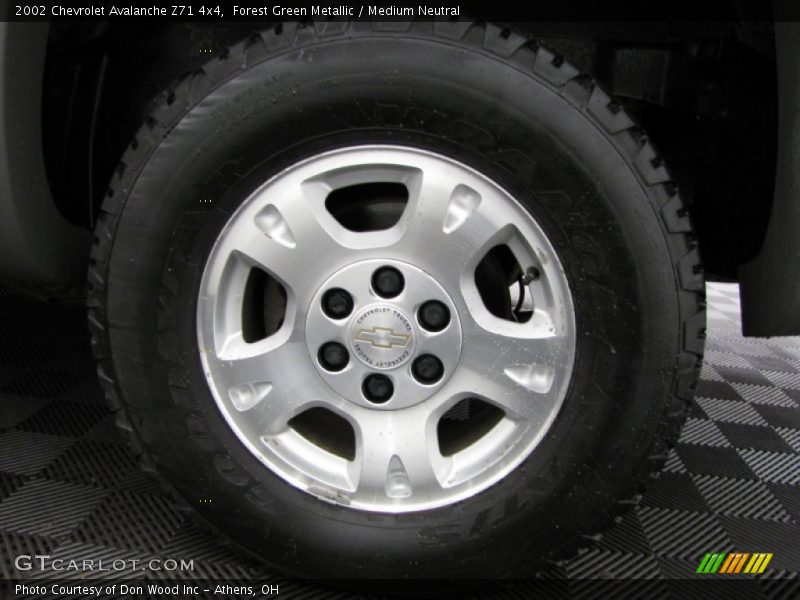 Forest Green Metallic / Medium Neutral 2002 Chevrolet Avalanche Z71 4x4