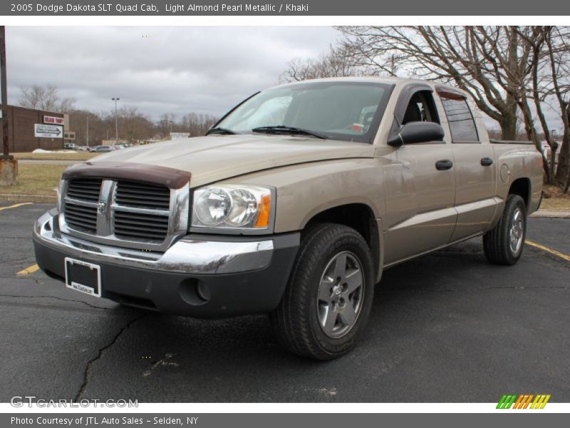 Light Almond Pearl Metallic / Khaki 2005 Dodge Dakota SLT Quad Cab
