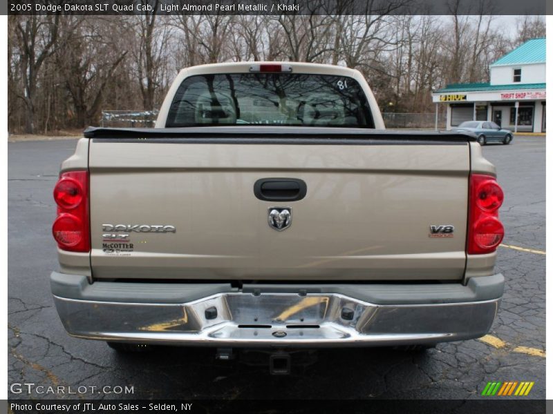 Light Almond Pearl Metallic / Khaki 2005 Dodge Dakota SLT Quad Cab