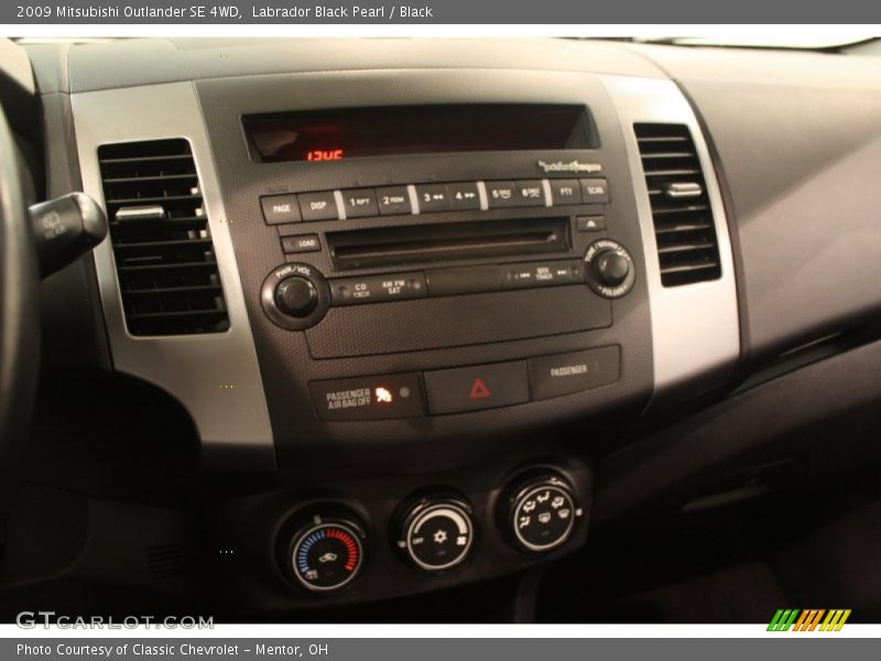 Controls of 2009 Outlander SE 4WD