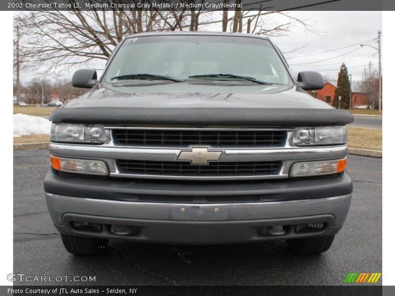 Medium Charcoal Gray Metallic / Medium Gray/Neutral 2002 Chevrolet Tahoe LS