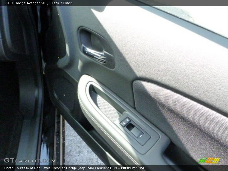 Black / Black 2013 Dodge Avenger SXT
