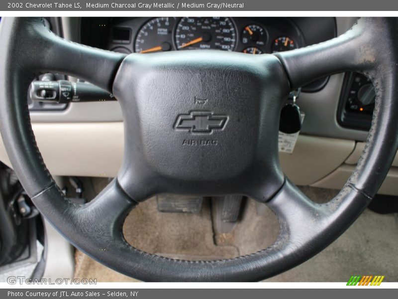 Medium Charcoal Gray Metallic / Medium Gray/Neutral 2002 Chevrolet Tahoe LS