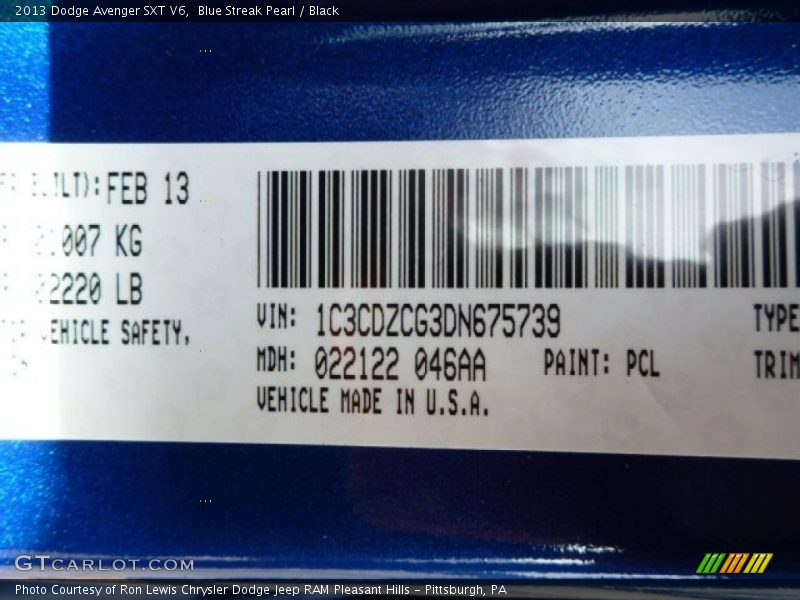 Blue Streak Pearl / Black 2013 Dodge Avenger SXT V6