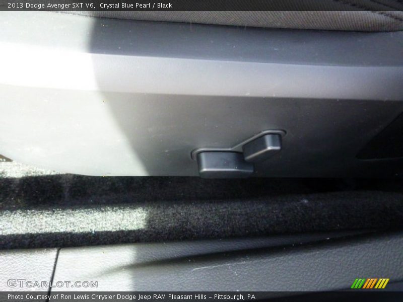 Crystal Blue Pearl / Black 2013 Dodge Avenger SXT V6