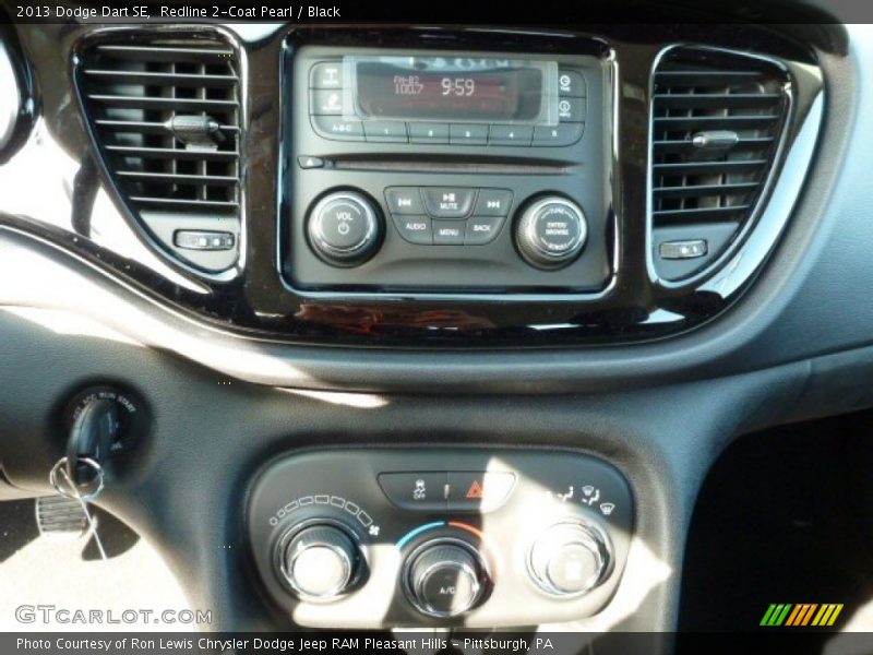 Redline 2-Coat Pearl / Black 2013 Dodge Dart SE