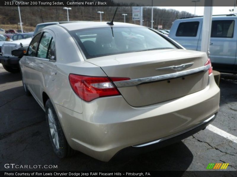 Cashmere Pearl / Black 2013 Chrysler 200 Touring Sedan