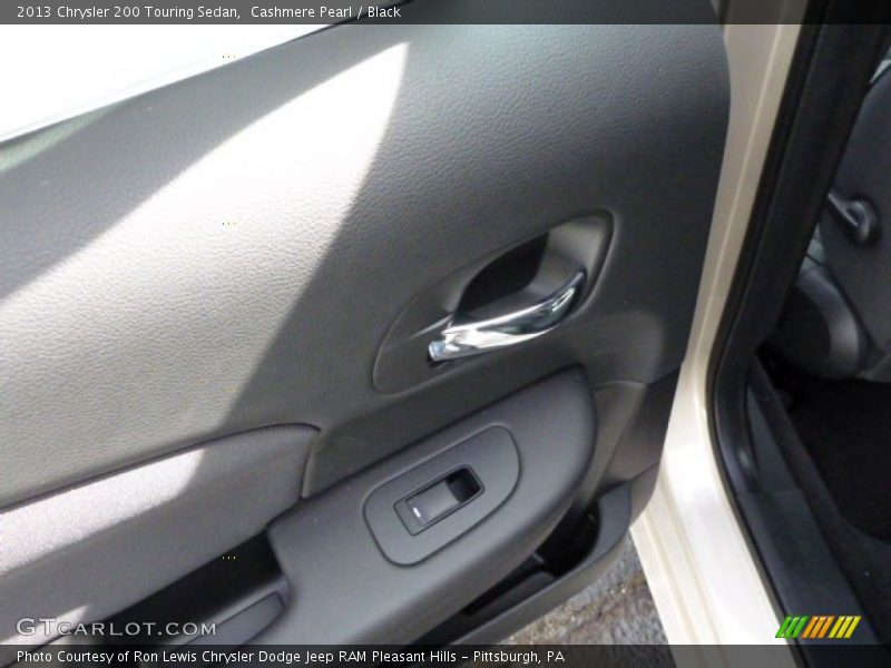 Cashmere Pearl / Black 2013 Chrysler 200 Touring Sedan