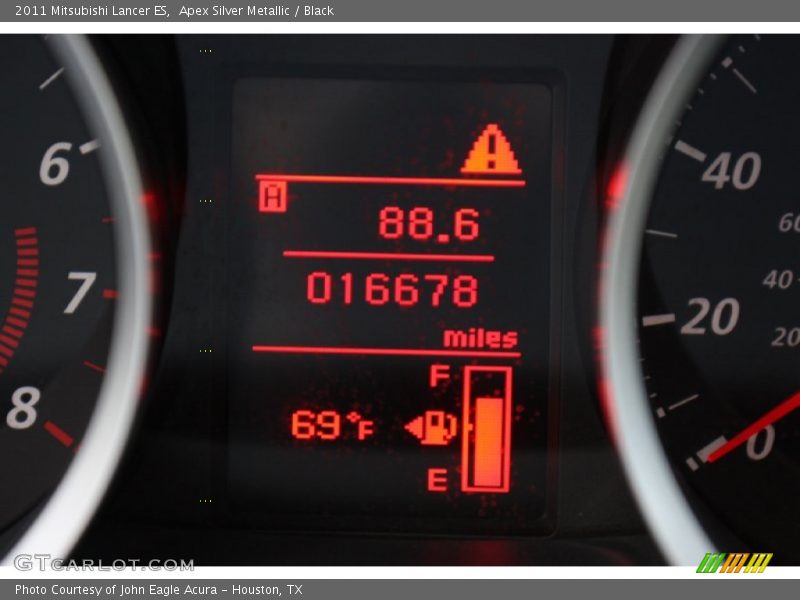 Apex Silver Metallic / Black 2011 Mitsubishi Lancer ES