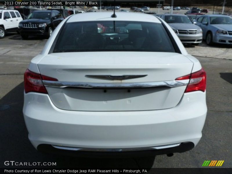 Bright White / Black 2013 Chrysler 200 Touring Sedan