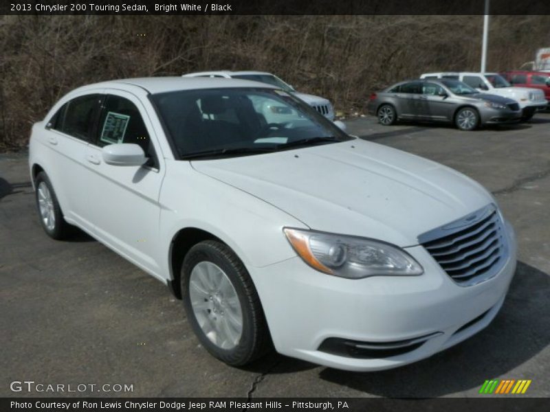 Bright White / Black 2013 Chrysler 200 Touring Sedan