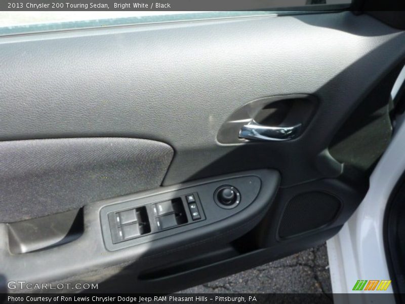 Bright White / Black 2013 Chrysler 200 Touring Sedan