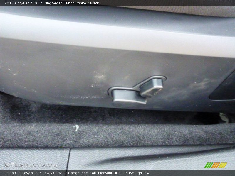 Bright White / Black 2013 Chrysler 200 Touring Sedan