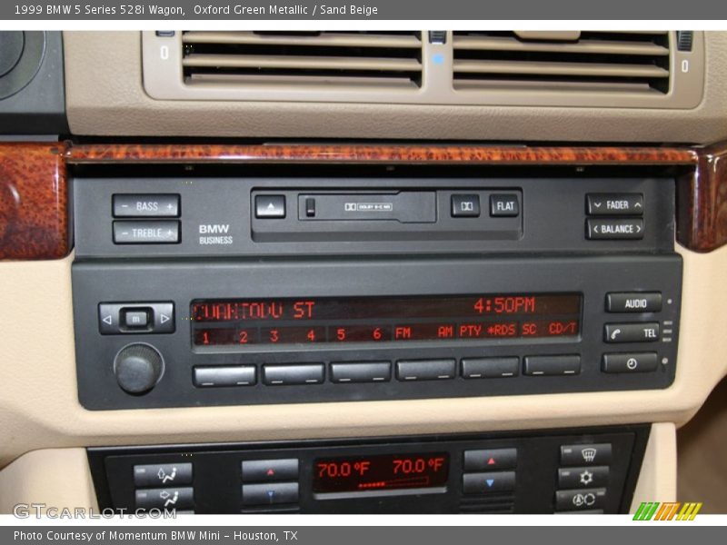 Audio System of 1999 5 Series 528i Wagon