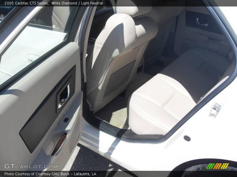 White Diamond / Light Neutral 2005 Cadillac CTS Sedan