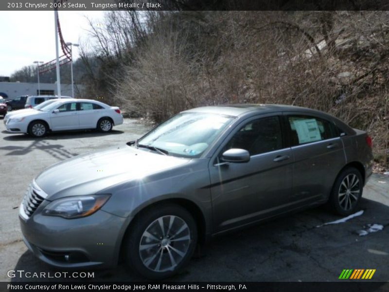 Tungsten Metallic / Black 2013 Chrysler 200 S Sedan