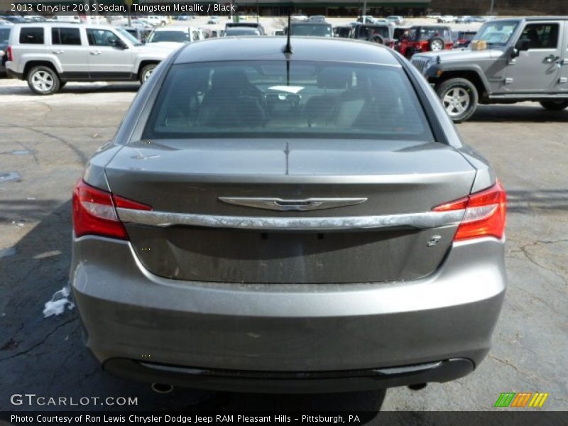 Tungsten Metallic / Black 2013 Chrysler 200 S Sedan