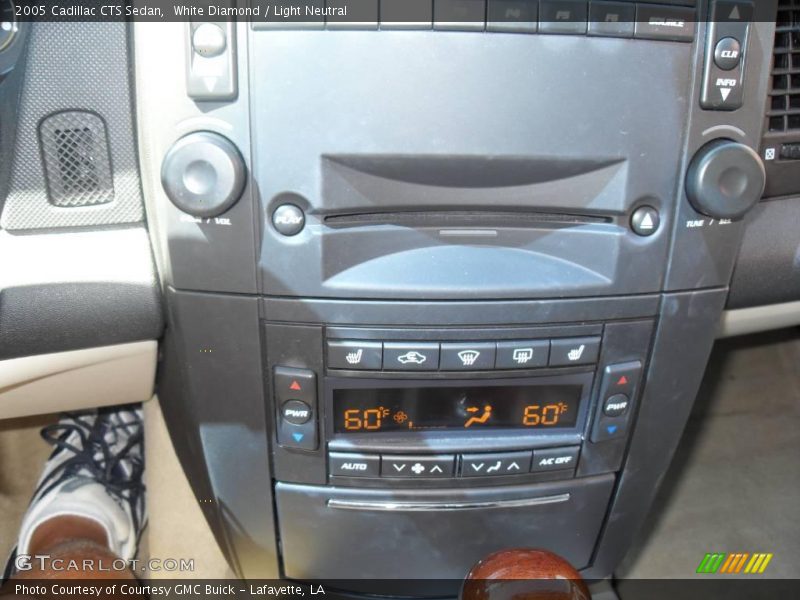White Diamond / Light Neutral 2005 Cadillac CTS Sedan