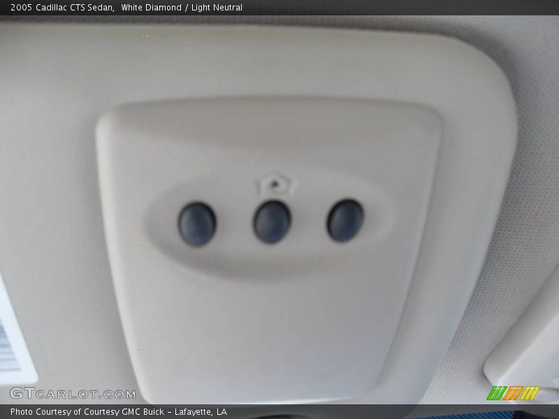 White Diamond / Light Neutral 2005 Cadillac CTS Sedan