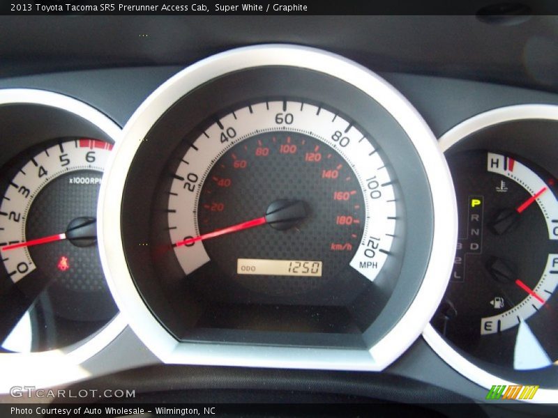 Super White / Graphite 2013 Toyota Tacoma SR5 Prerunner Access Cab